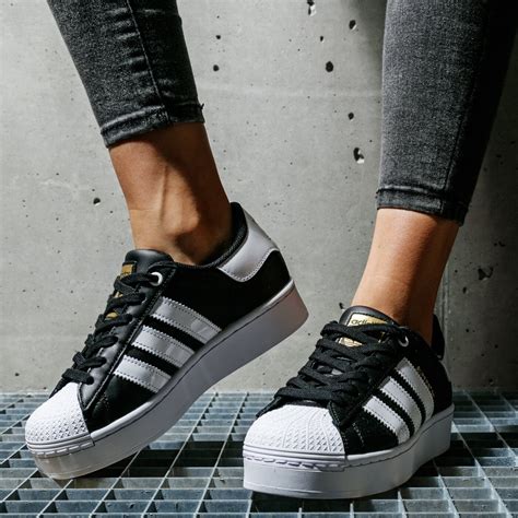 adidas superstars damen schwarz|Adidas Superstar women's.